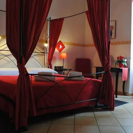 Apartment Merulana: A Due Passi Dal Colosseo Rom