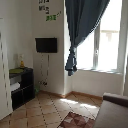 Apartment Merulana: A Due Passi Dal Colosseo Rom